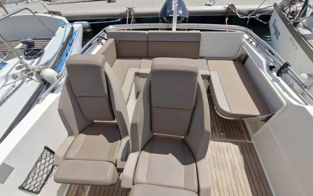 slider 8 Quicksilver Activ 755 Sundeck