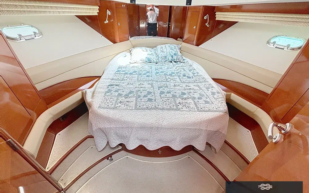 slider 8 Jeanneau Prestige 50