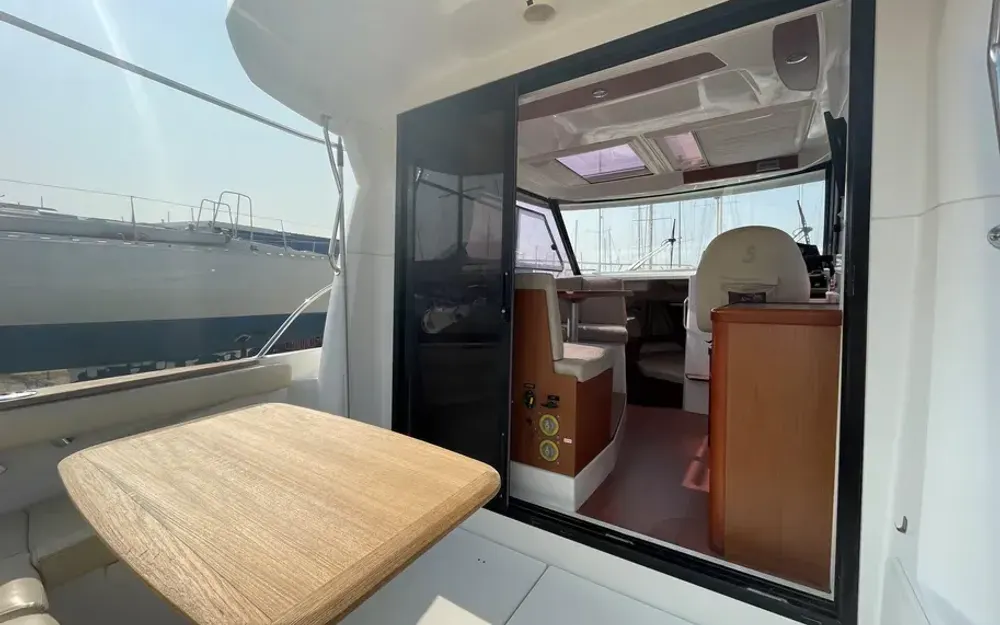 slider 13 Beneteau Antares 880 HB
