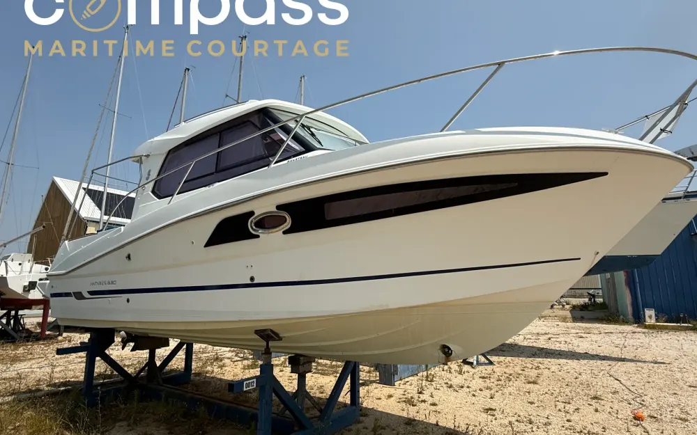 slider 0 Beneteau Antares 880 HB