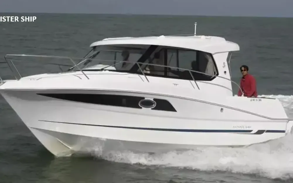 slider 25 Beneteau Antares 880 HB