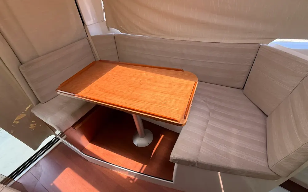 slider 18 Beneteau Antares 880 HB