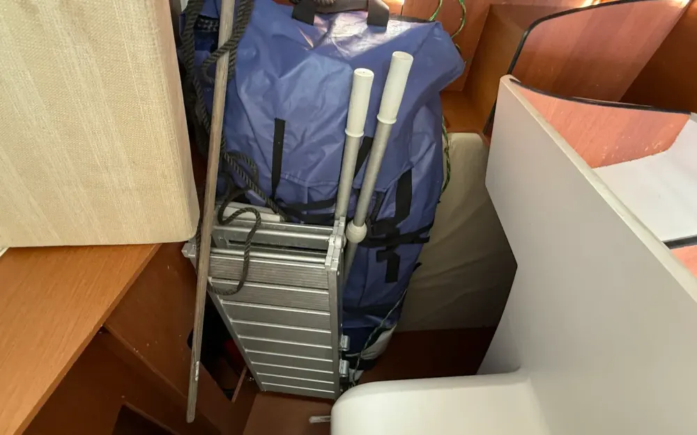 slider 29 Beneteau Antares 880 HB