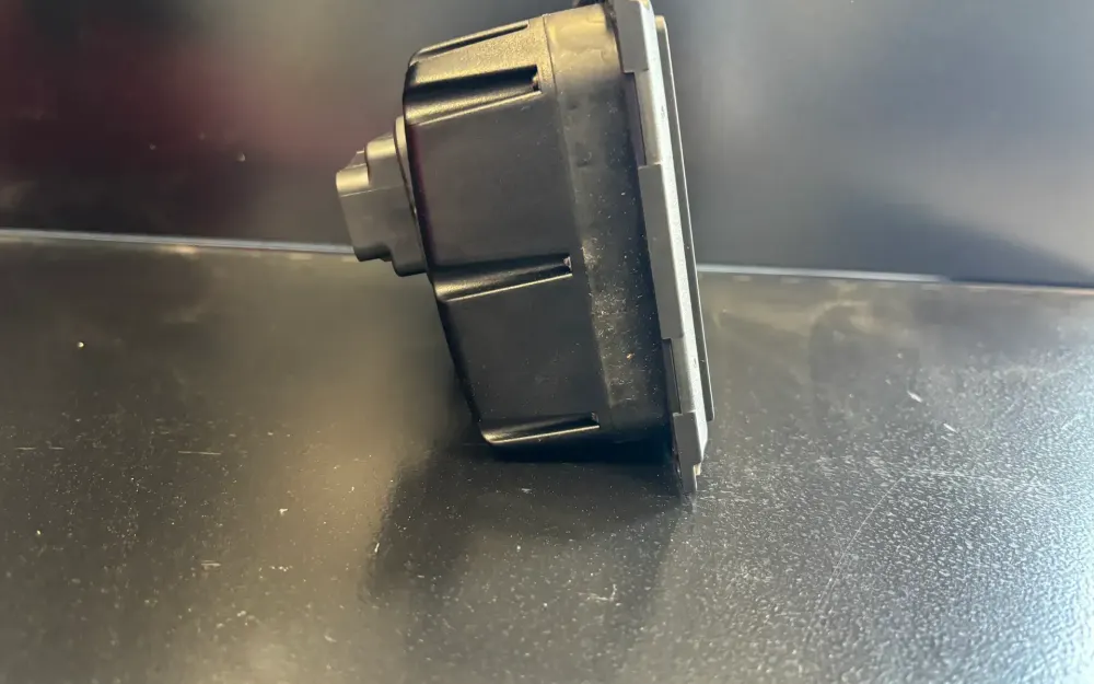slider 1 ECRAN VESSELVIEW KIT Zeus Axius Diesel Version