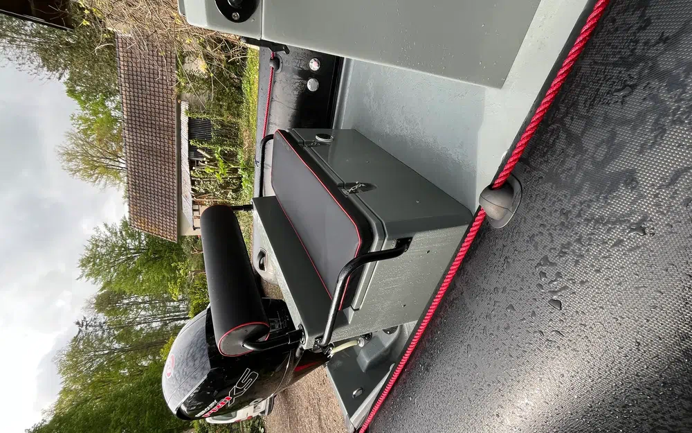 slider 5 Valiant 630 Black Carbon Edition