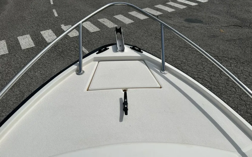 slider 6 Jeanneau Coque cabine