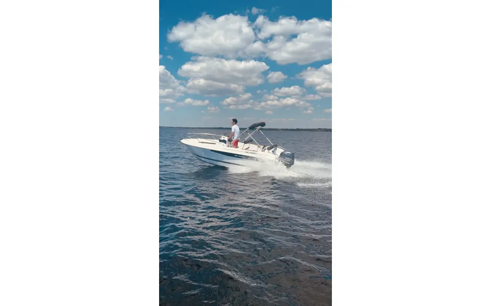 slider 0 B2 Marine Cap Ferret 155 Fishing