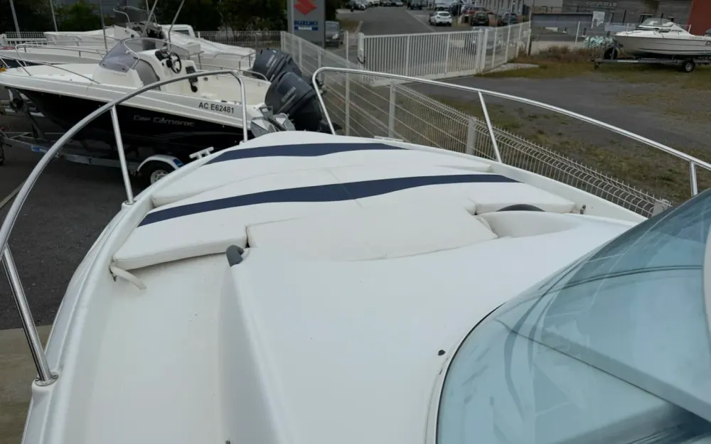 slider 9 Beneteau Flyer 750