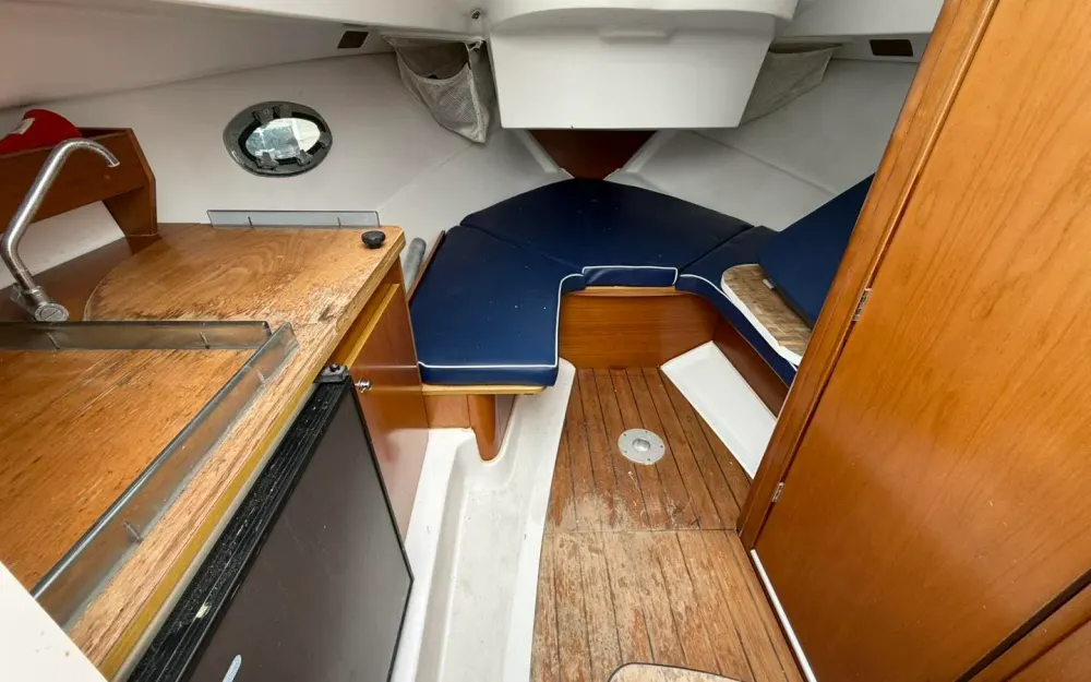 slider 15 Beneteau Flyer 750