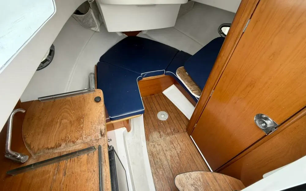 slider 4 Beneteau Flyer 750