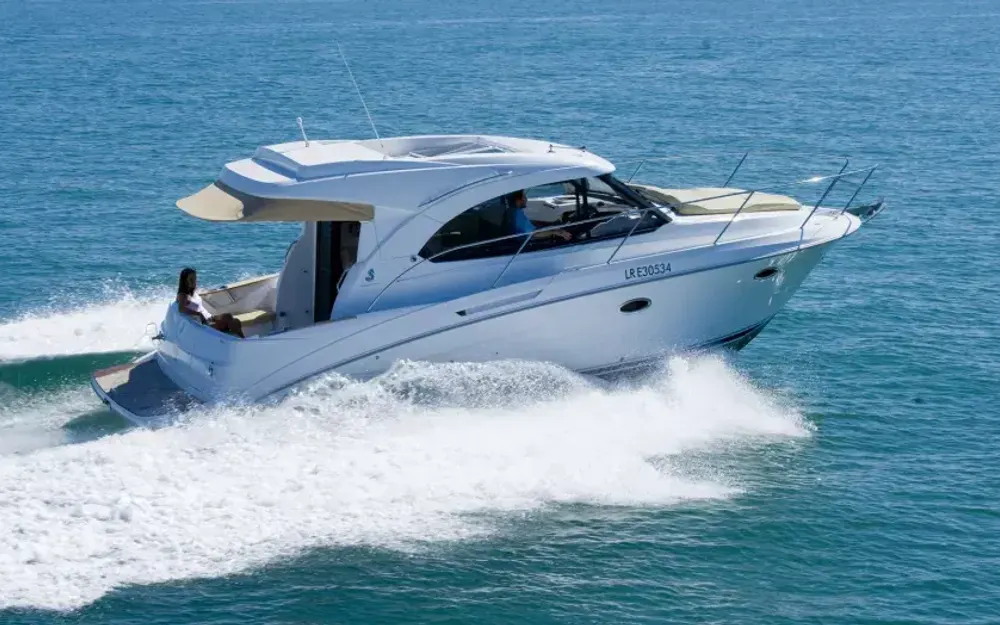 slider 0 Beneteau Antares 30