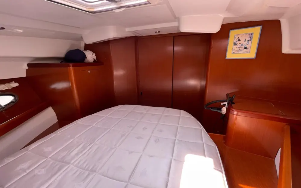 slider 10 Beneteau Antares 30