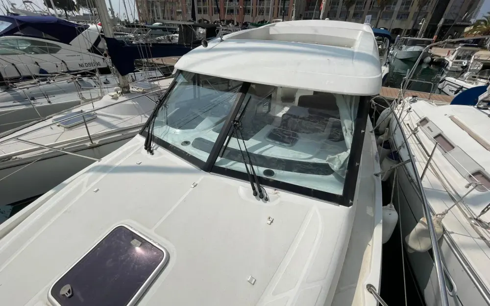 slider 17 Beneteau Antares 30