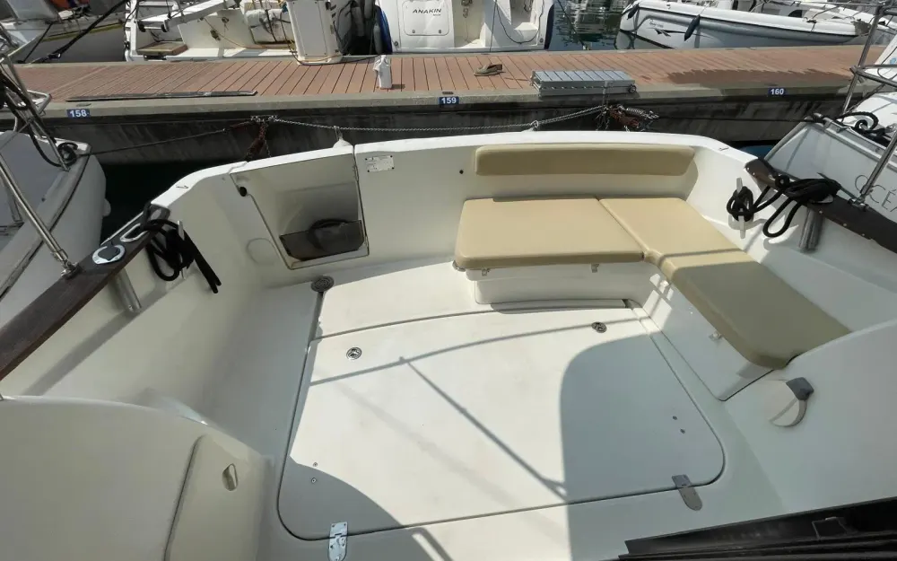 slider 18 Beneteau Antares 30