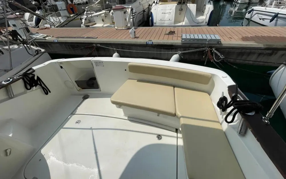 slider 19 Beneteau Antares 30