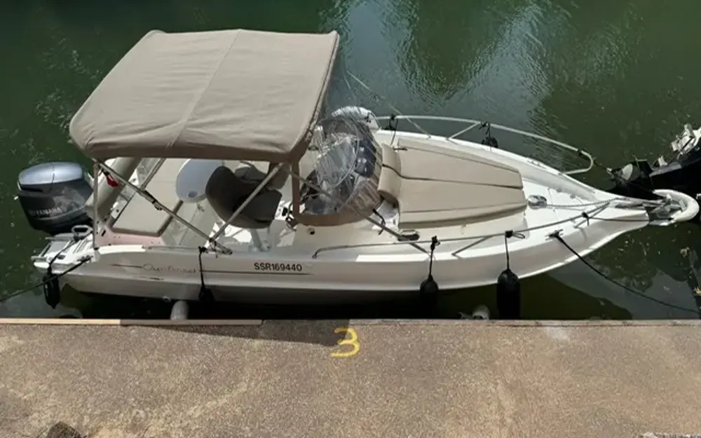 slider 0 B2 Marine Cap Ferret 572 Cruiser