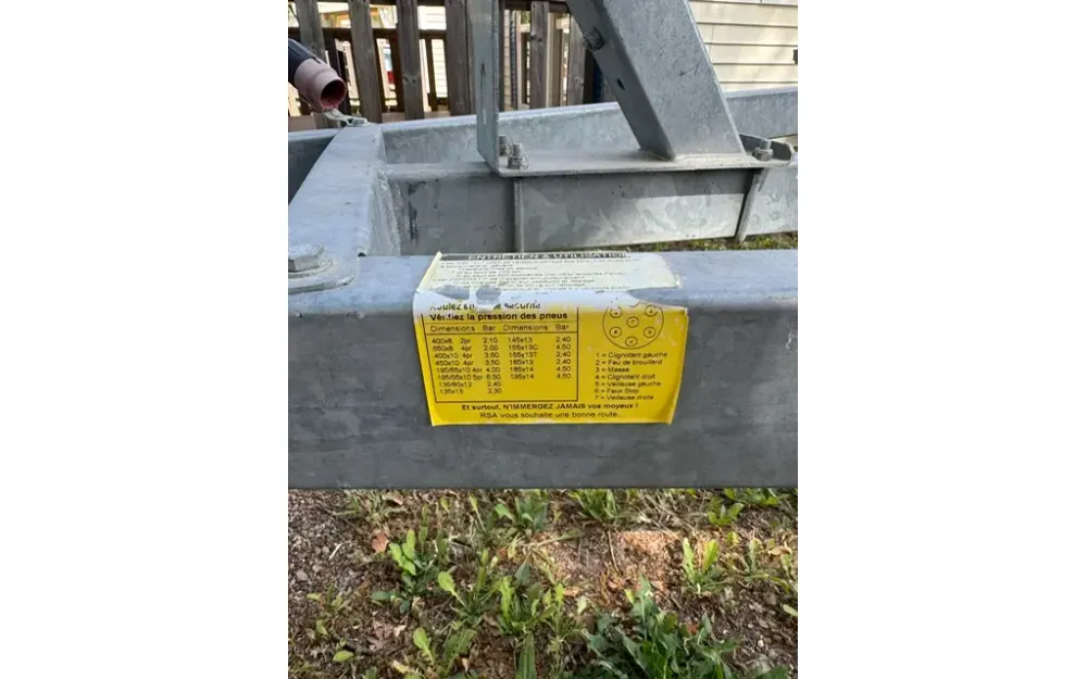 slider 11 B2 Marine Cap Ferret 572 Cruiser