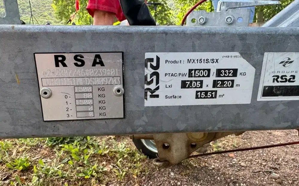 slider 15 B2 Marine Cap Ferret 572