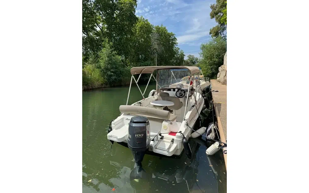 slider 4 B2 Marine Cap Ferret 572