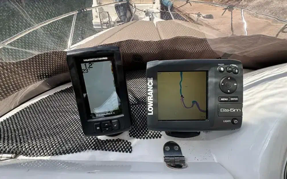 slider 6 B2 Marine Cap Ferret 572