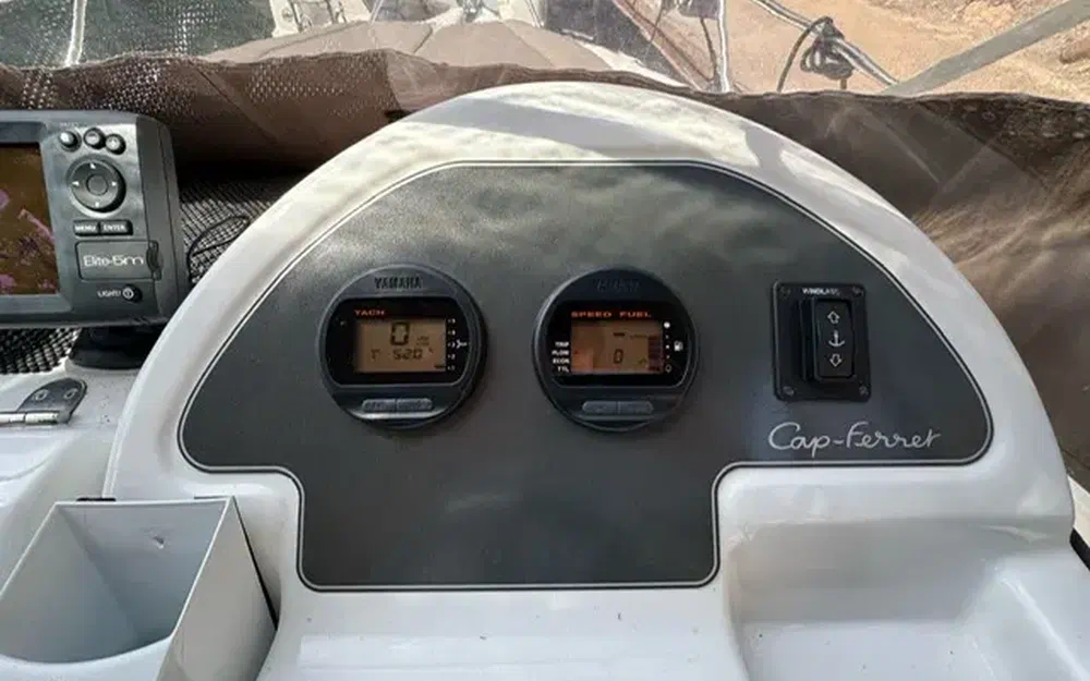 slider 7 B2 Marine Cap Ferret 572