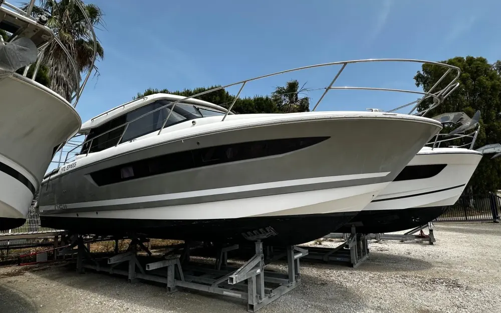 slider 0 Jeanneau NC 11