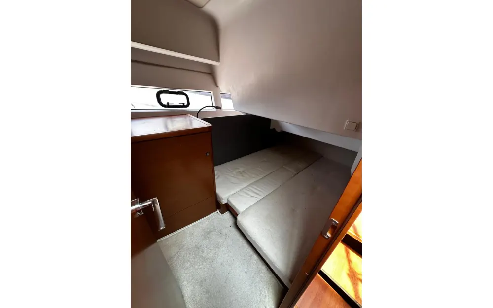 slider 17 Jeanneau NC 11