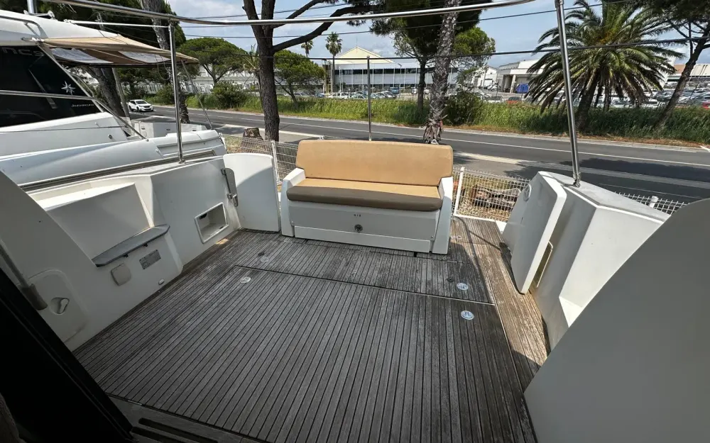 slider 8 Jeanneau NC 11