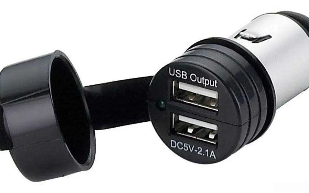 slider 0 Prise allume-cigare double USB