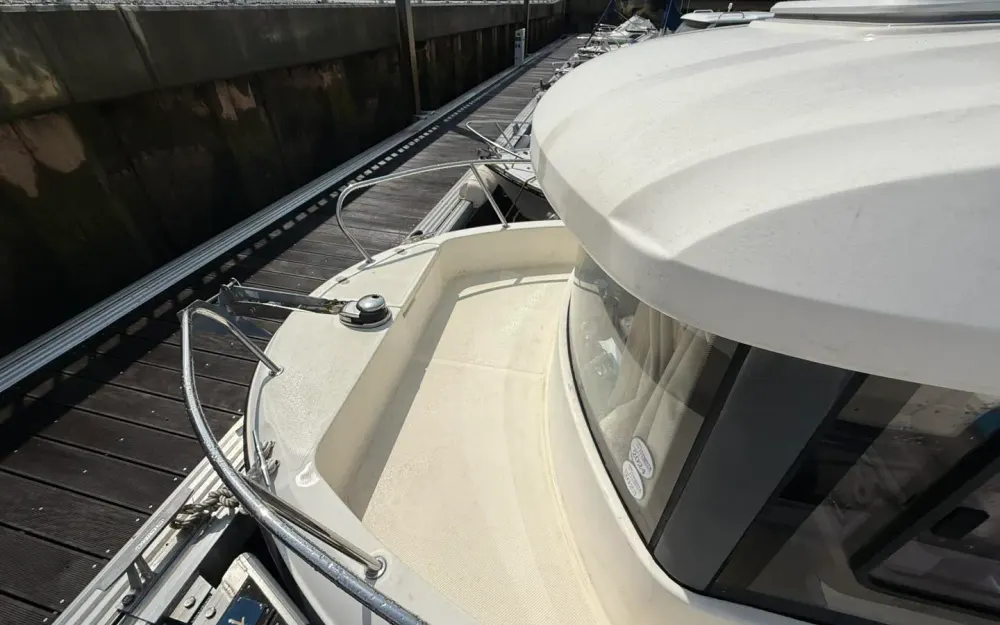slider 17 Quicksilver  605 Pilothouse