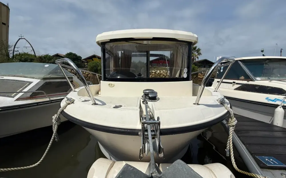 slider 6 Quicksilver  605 Pilothouse