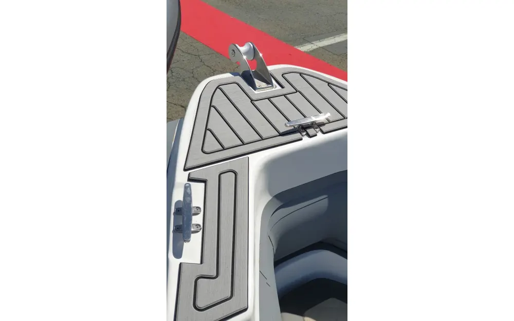 slider 5 Four Seas F 750