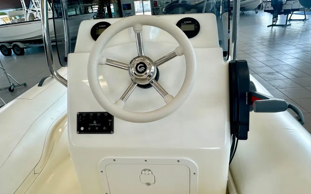 slider 6 Capelli Tempest 430