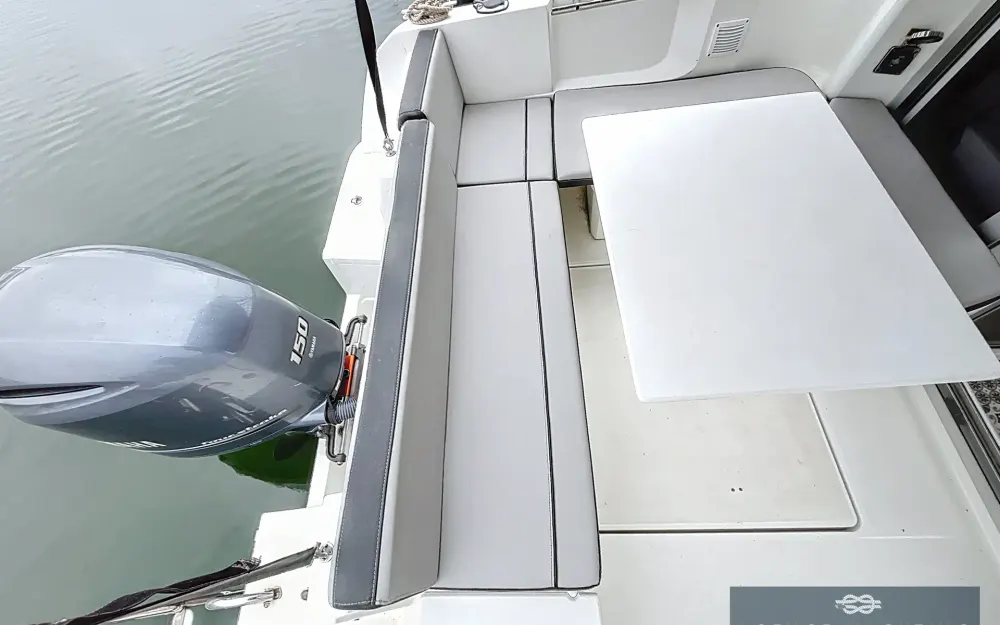 slider 16 Jeanneau Merry Fisher 695