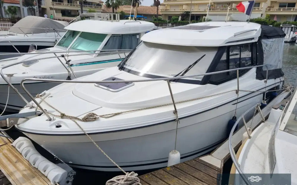 slider 1 Jeanneau Merry Fisher 695