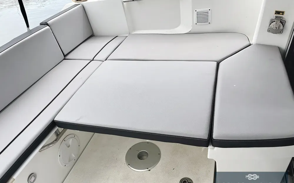 slider 22 Jeanneau Merry Fisher 695