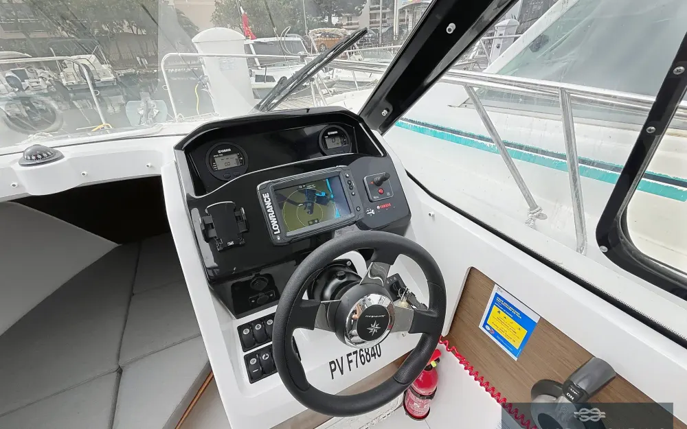 slider 7 Jeanneau Merry Fisher 695