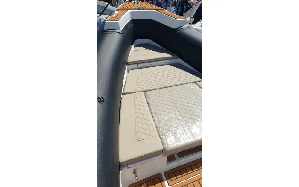 slider 2 Four Seas F 680