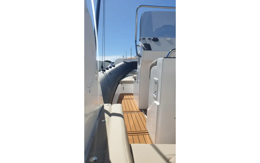 slider 6 Four Seas F 680