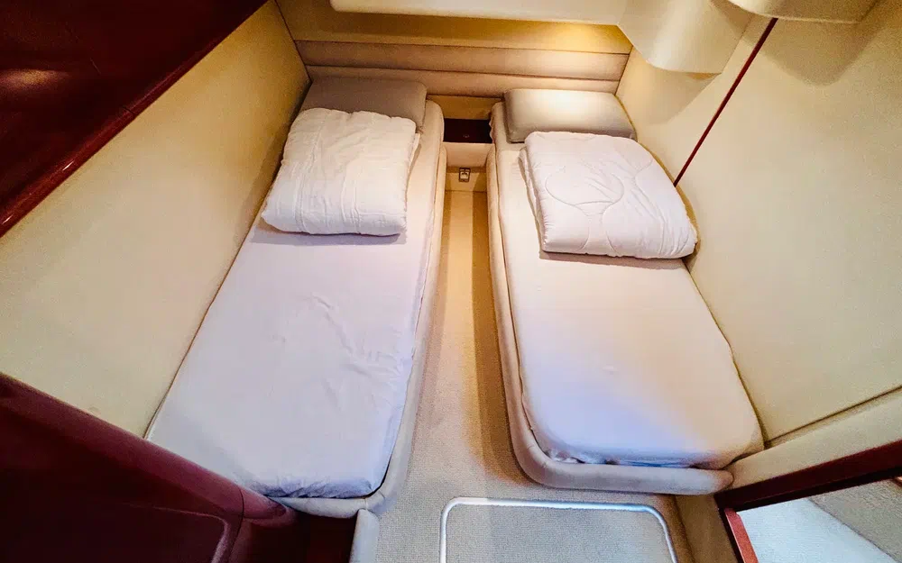 slider 31 Fairline Phantom 40