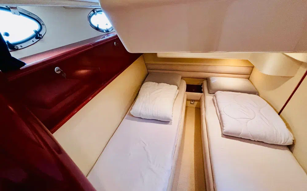 slider 32 Fairline Phantom 40