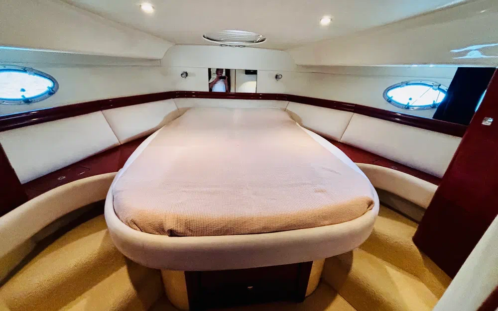 slider 29 Fairline Phantom 40