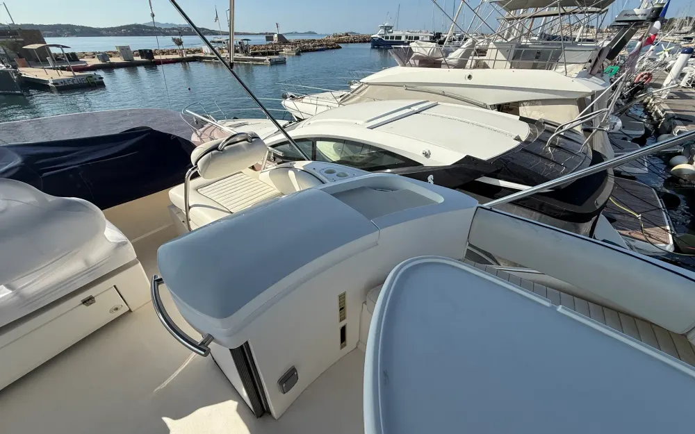 slider 7 Fairline Phantom 40