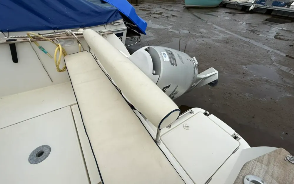 slider 13 Beneteau Antares 650