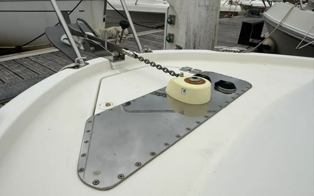 slider 14 Beneteau Antares 650