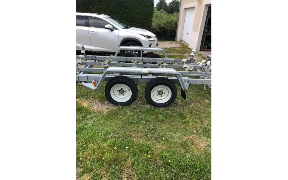 slider 21 Beneteau Antares 650
