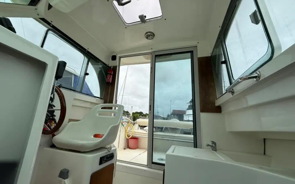 slider 15 Beneteau Antares 650
