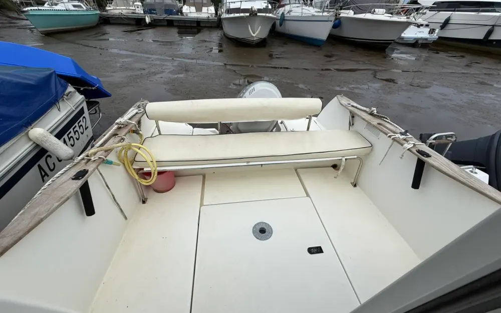slider 16 Beneteau Antares 650