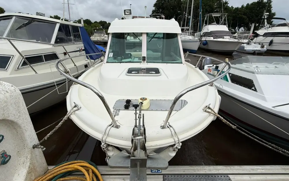 slider 2 Beneteau Antares 650