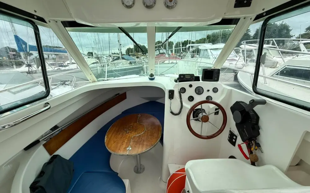 slider 4 Beneteau Antares 650